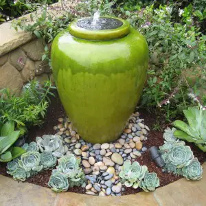 You are currently viewing How to Build a Beautiful Water Feature in Your Garden